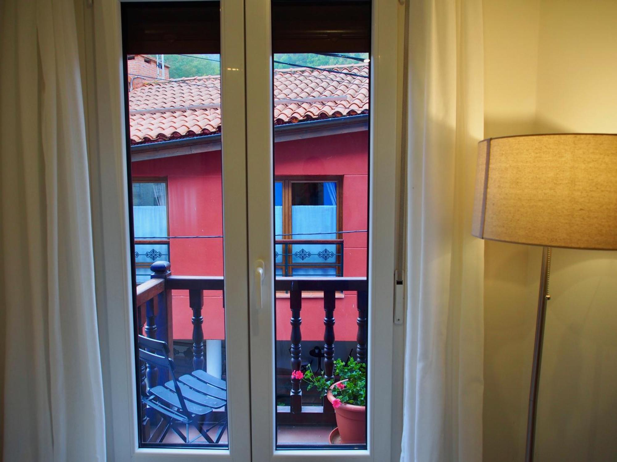 Hostal Remona Espinama Exterior foto
